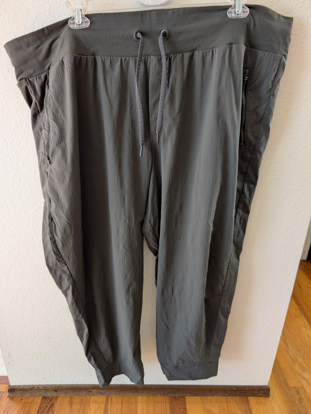 Athleta Trekkie North Jogger 26W Green